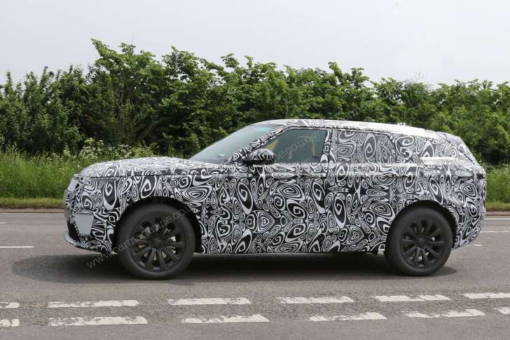 First Look Fourth Range Rover Model Scooped Xlcr